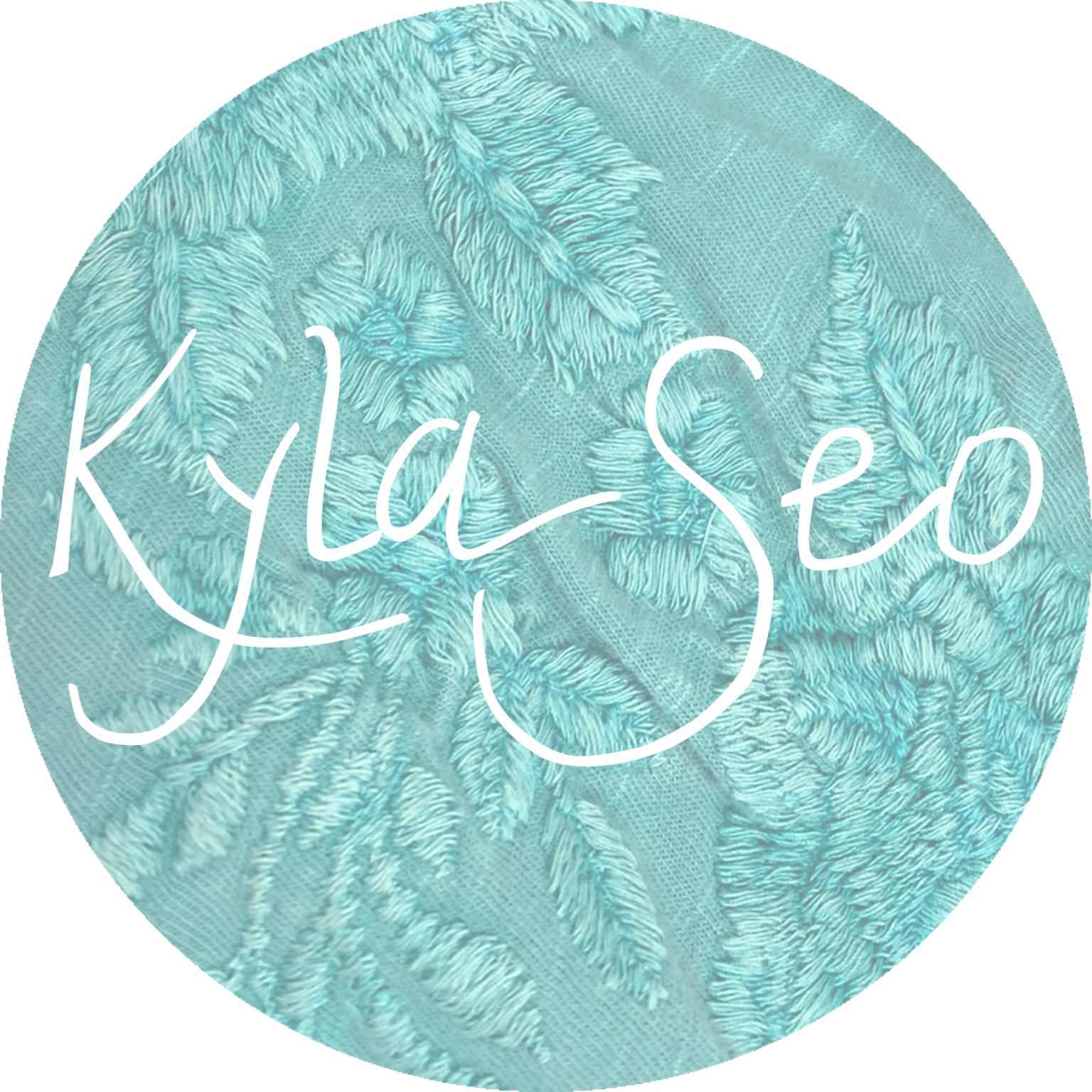Caite & Kyla - Kyla Seo Logo in Circle